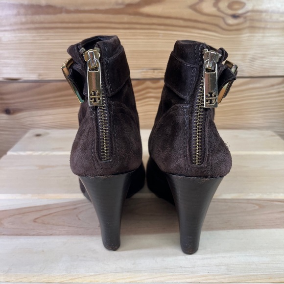 COPY - Tory Burch Adrienne Ankle Boots 7M Booties Brown Suede Leather Wedge Zip… - Picture 11 of 16